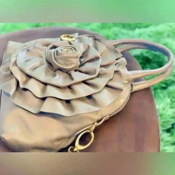 Milano Bags Silver Gray Flower Satchel Tote - Picture 5 of 16